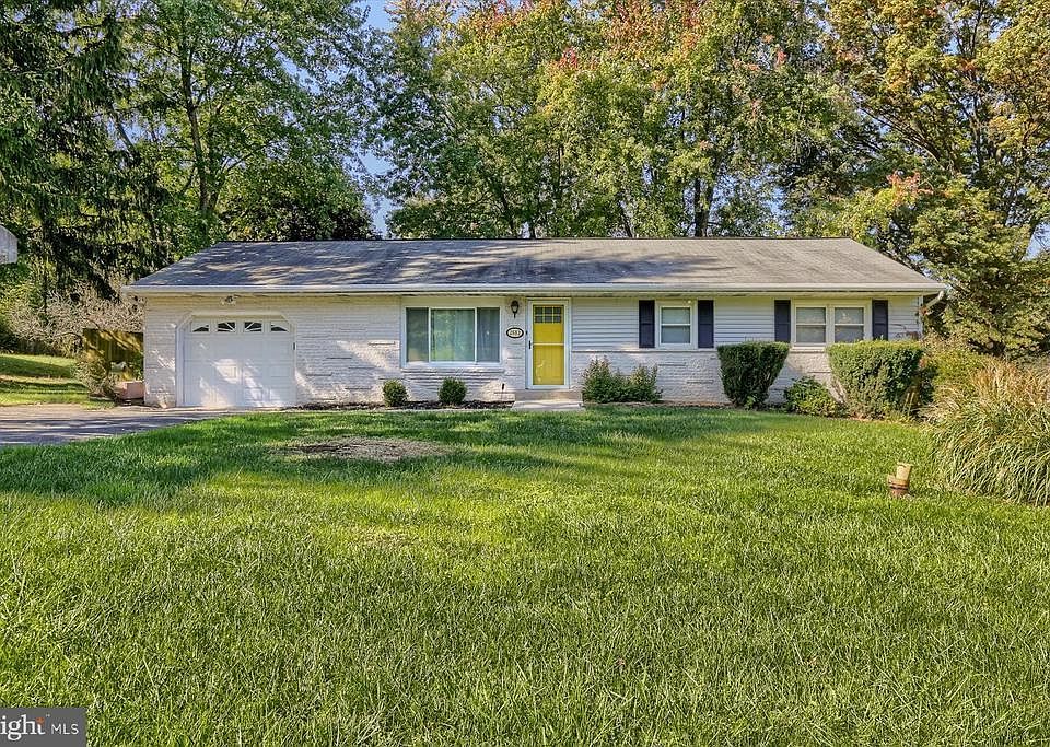 1st image of 2682 Chestnut Rd