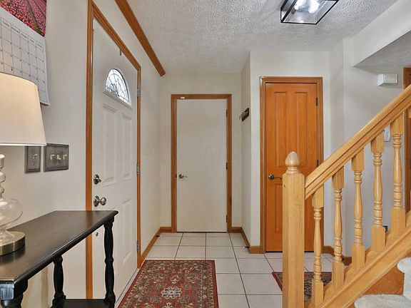 4th image of 800 Mountainview Dr
