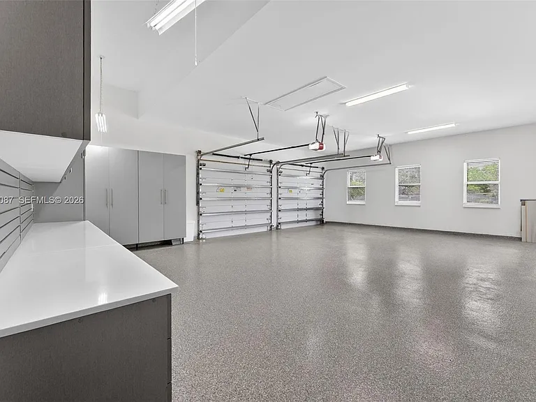 2400 SW 112th Ave — Photo 37
