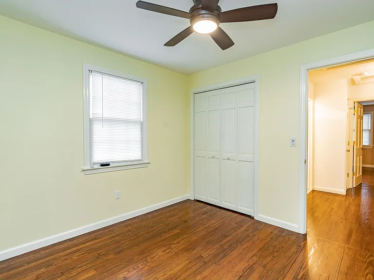 1241 Halladay Ave W — Photo 23