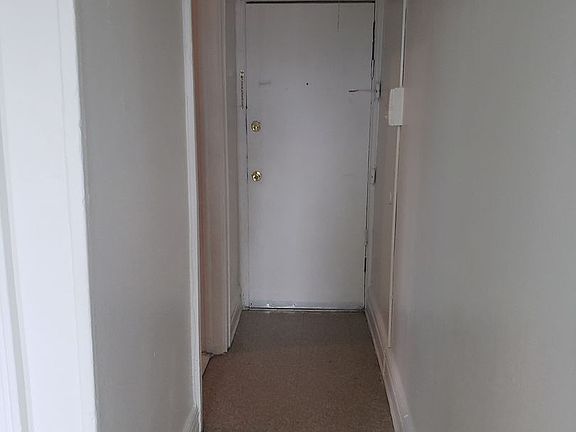 5th image of 243 Danforth Ave APT 22