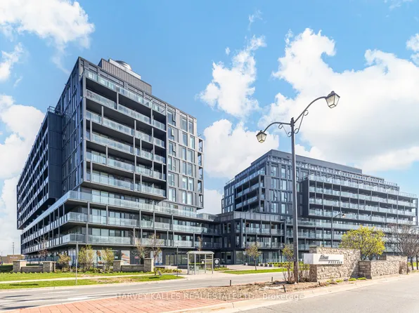 3200 Dakota Cmn #B814, Burlington, ON L7M 2A7