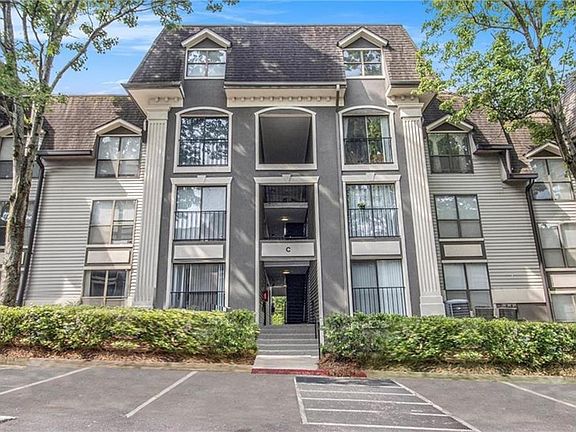 2nd image of 2657 Lenox Rd NE #C38