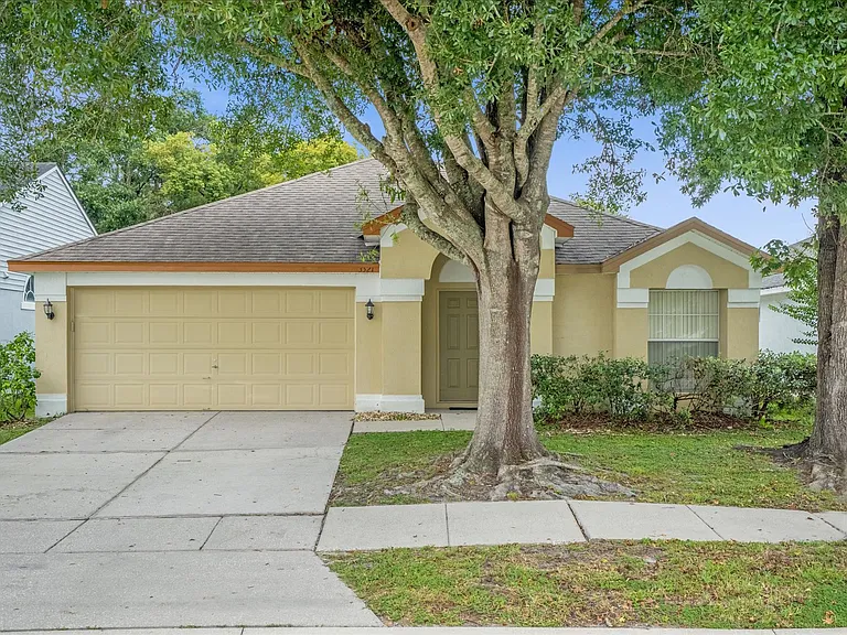 3521 Moss Pointe Pl — Photo 13