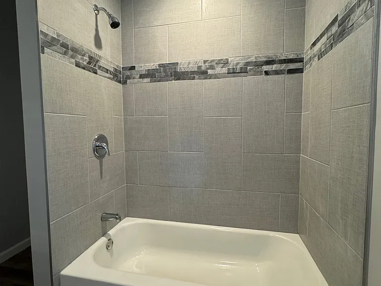 140 N 10th St #2 — Photo 6