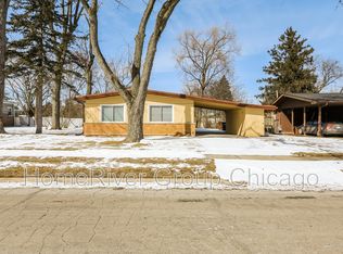 302 Somonauk St, Park Forest, IL 60466