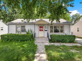 10019 S Tripp Ave, Oak Lawn, IL 60453