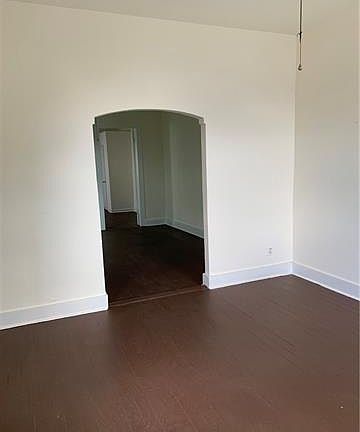 2nd image of 2903 Dumaine St