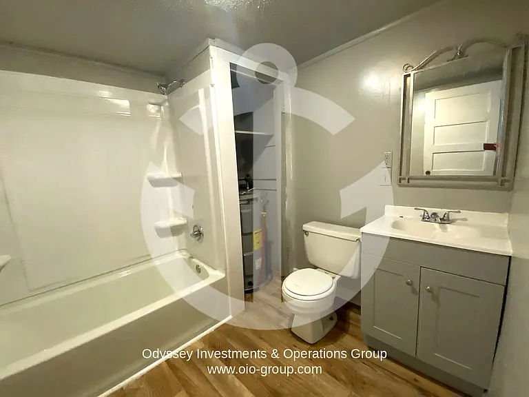 501 W Harrison Ave — Photo 5
