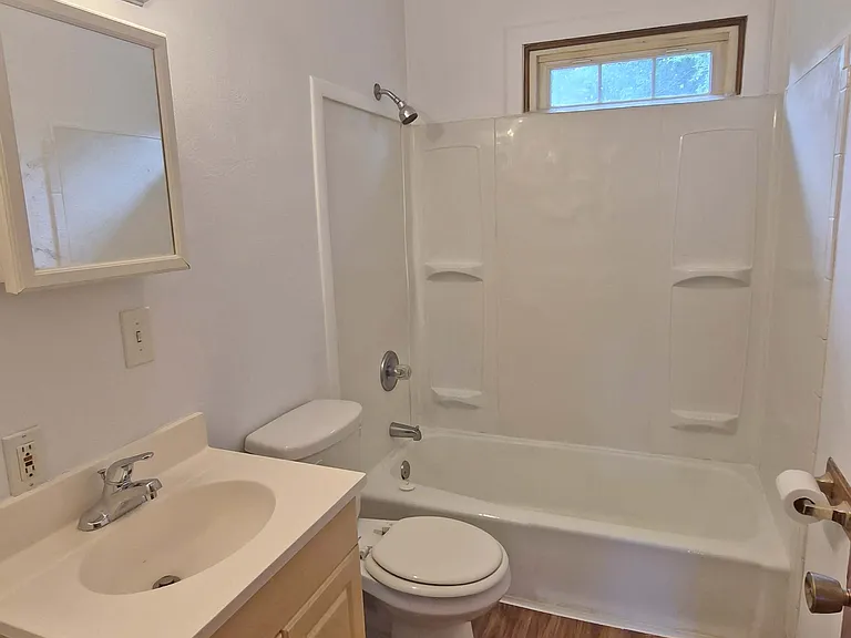 3972 S Schenley Ave — Photo 6