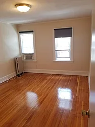Rented by Sterea Agency