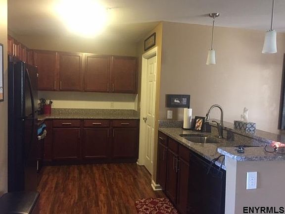 5th image of 2 Ascot Cir APT 4