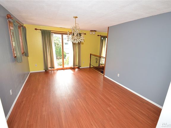5th image of 22213 44th Ave E