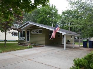 1218 Arbutus Ct, Traverse City, MI 49686