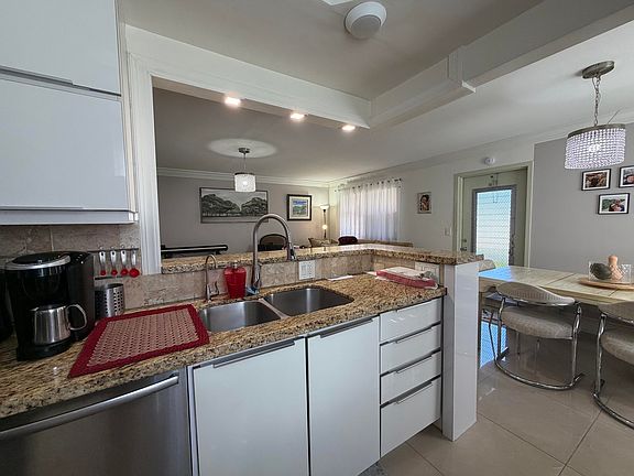 5th image of 292 Brittany Way #G