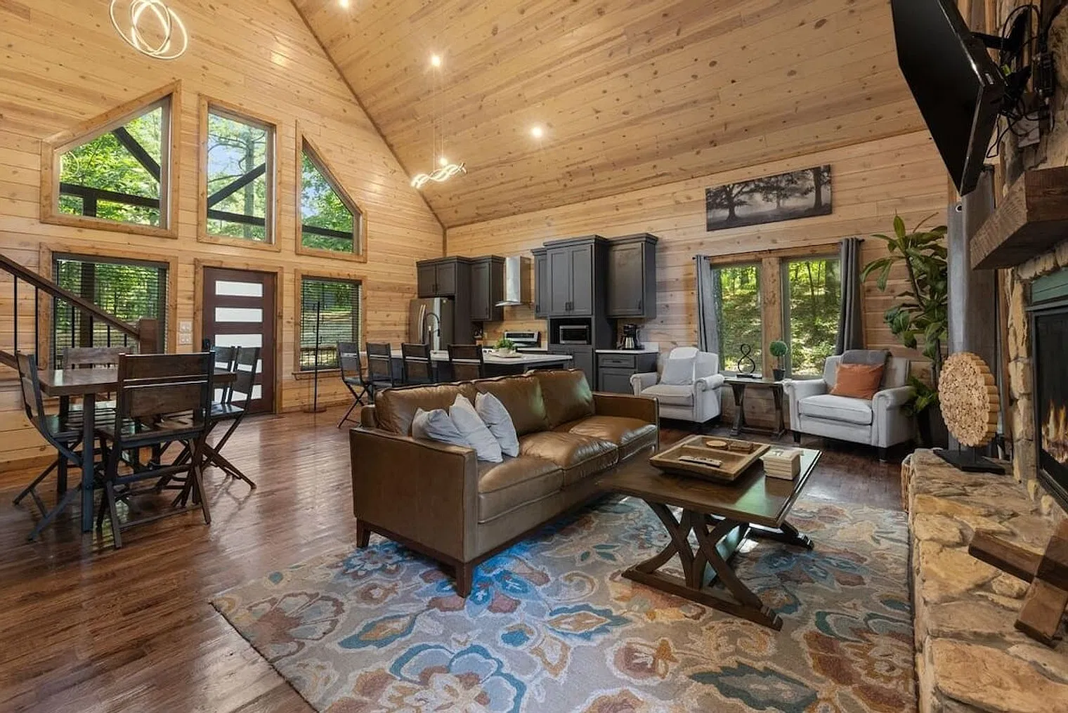 2 bed, 3.0 bath, $3,631 — Photo 2
