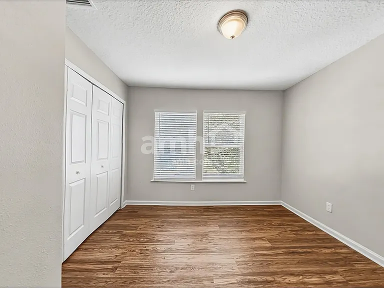 664 Mackenzie Cir — Photo 14