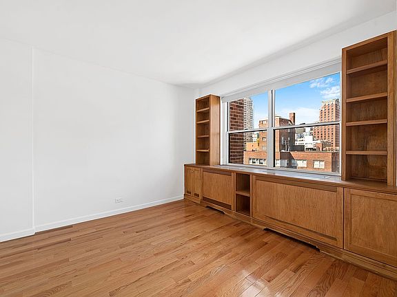 5th image of 300 E 71st St APT 19L