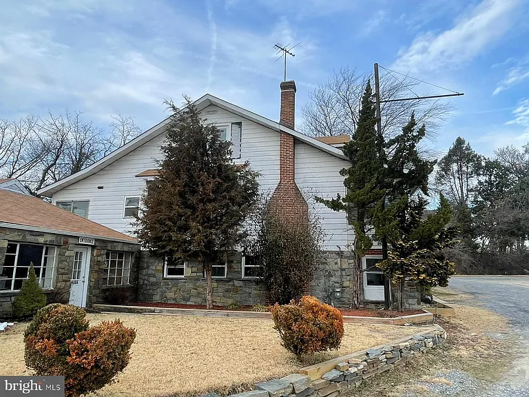 9066 Baltimore Ave — Photo 46