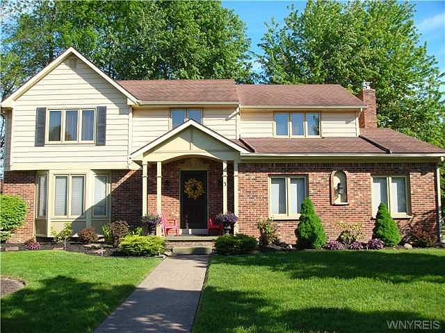 1st image of 3 Taverly Dr