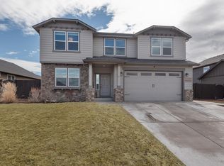 4464 SW Salmon Pl, Redmond, OR 97756