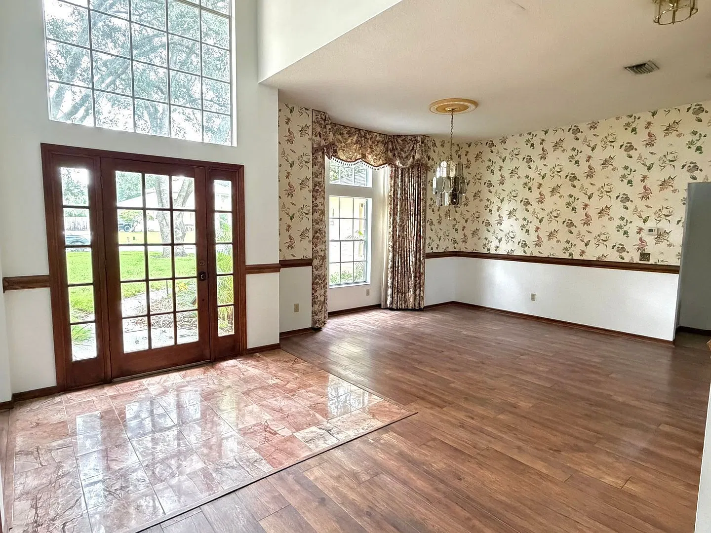 4 bed, 3.0 bath, 3021 sqft, $3,450 — Photo 3