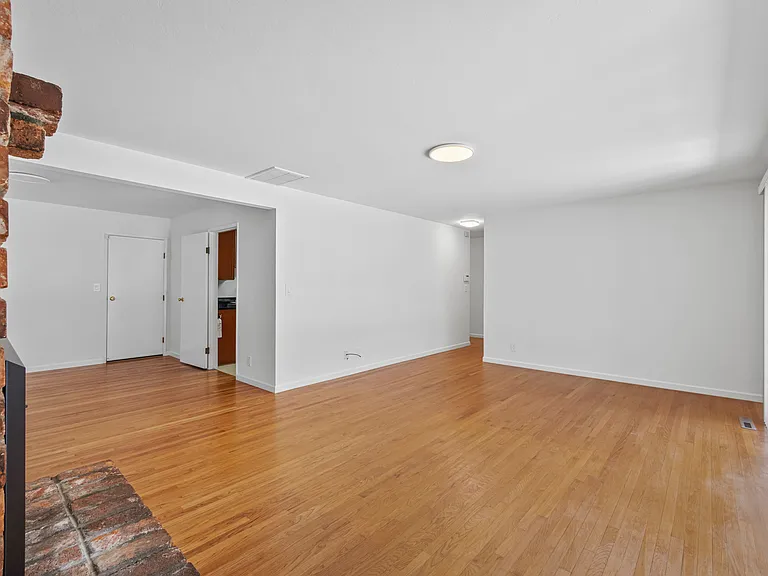 4623 Borina Dr — Photo 18