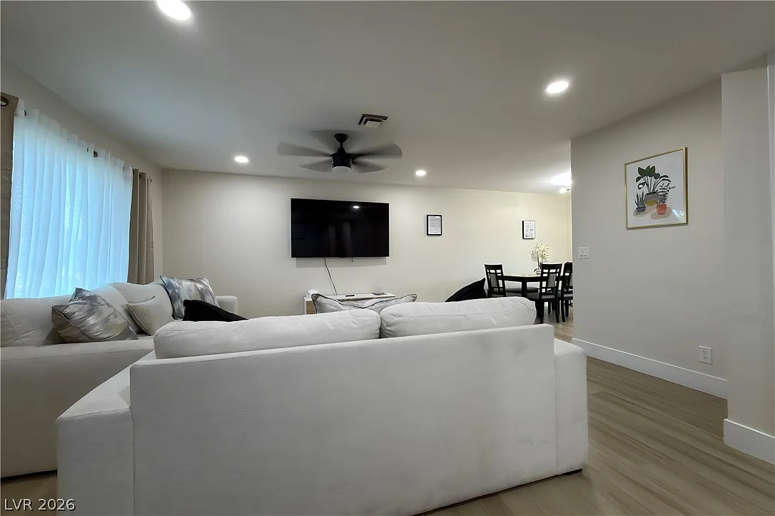3 bed, 2.0 bath, 1155 sqft, $2,795 — Photo 3