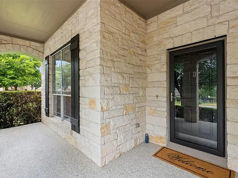 65 White Magnolia Cir — Photo 2