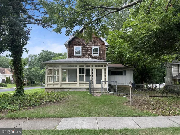 139 Albany Ave, Barrington, NJ 08007