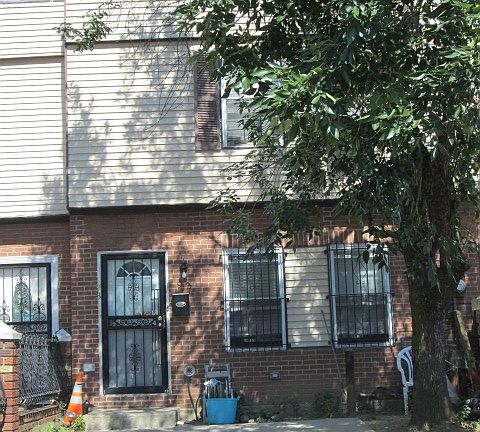 2nd image of 93 Herzl St