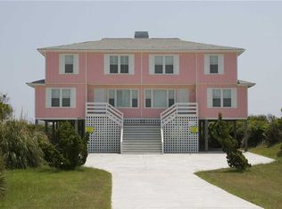 11201 Inlet Dr, Emerald Isle, NC 28594