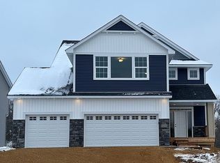 9698 Carbon Ct, Inver Grove Heights, MN 55076