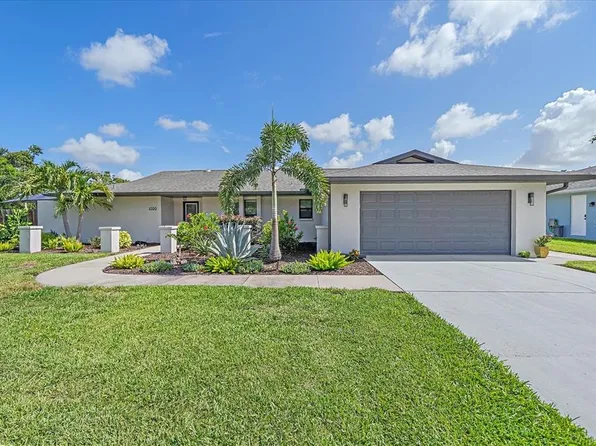 4396 Pasadena Cir, Sarasota, FL 34233
