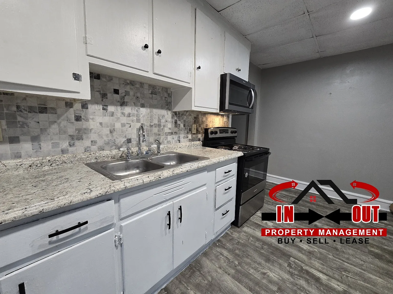 205 Monroe st - 3 — Photo 2