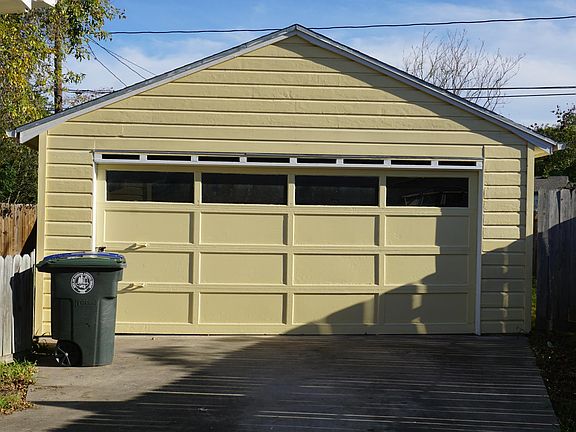 3rd image of 649 Texas Ave