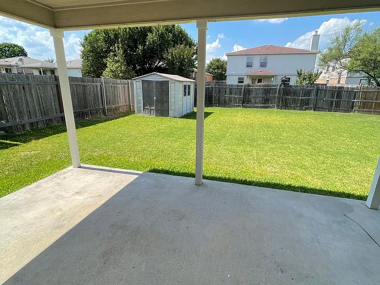 2309 Maedell Dr — Photo 12