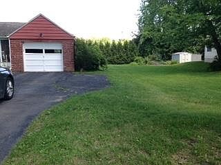 5th image of 32 Warren Ave