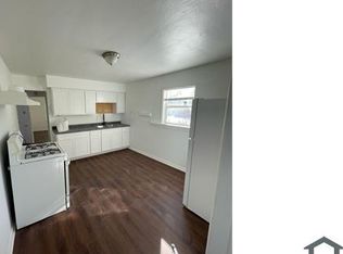 9777 Vickie Pl, Saint Louis, MO 63136