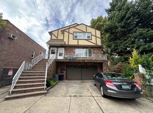 180 W 22nd St #2, Bayonne, NJ 07002