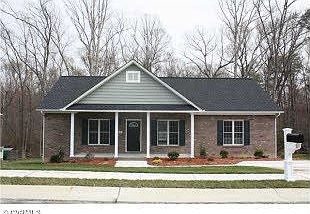 1st image of 623 Yellowstone Dr