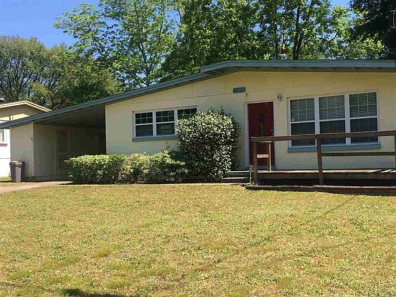 4th image of 909 Artesian Ave