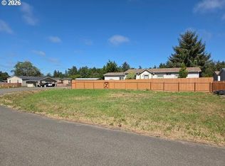 Matthew Ln, Coos Bay, OR 97420