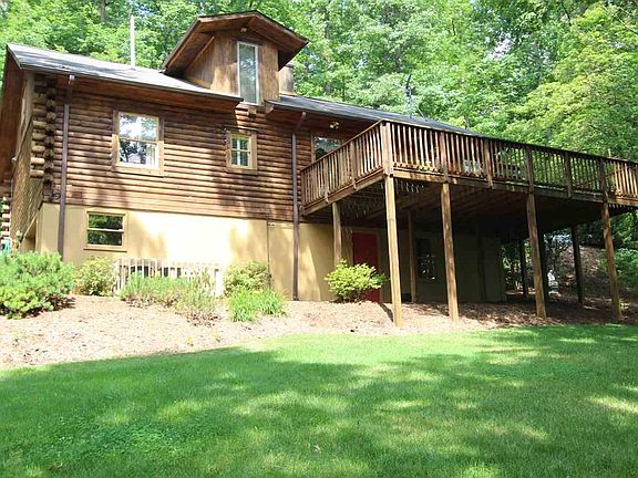 4th image of 38 Acorn Hill Ln