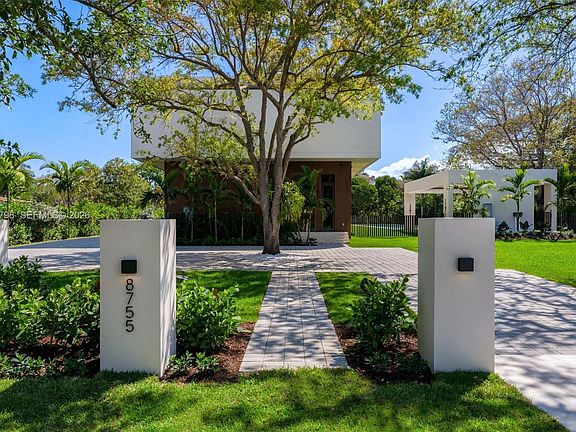 5th image of 8755 SW 54th Ave