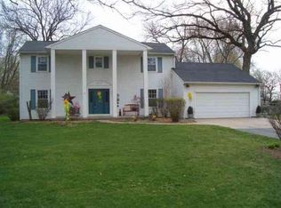 1012 Parkview Rd, Sterling, IL 61081