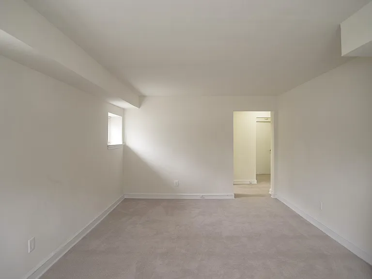 353 W Mount Airy Ave — Photo 33