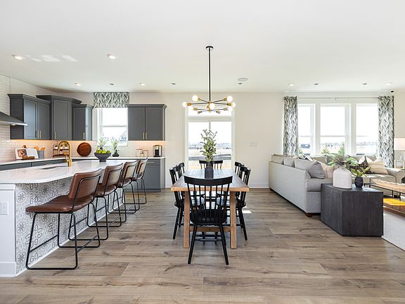 Madison Dining Area