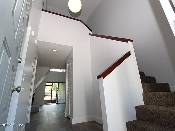 3rd image of 9360 CRAVEN Road #1404