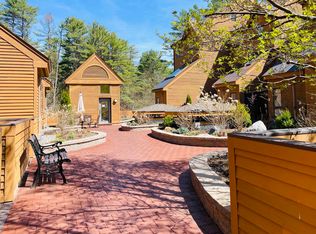 8 Courtyard, Hanover, NH 03755